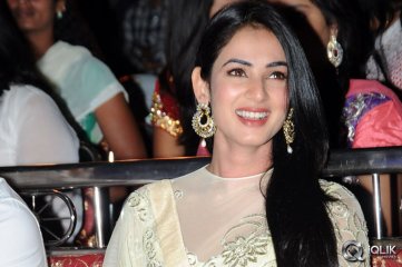 Sonal-Chauhan-at-Legend-Movie-Success-Meet